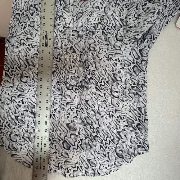 Vince Camuto Womens Snakeskin Print Ruffle Sleeve Blouse Top Small Black/White - Picture 7 of 7